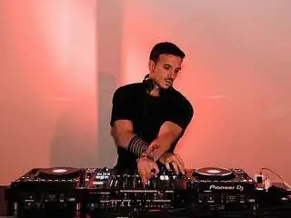 DJ Set per Matrimoni ed Eventi Exclusive