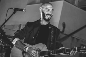 Gnu Band – Patchanka, Balkan & Cantautorato: L'energia che infiamma la piazza. - 2