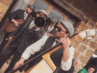 Swing band per matrimoni, Hill Martino & the Dixie Dogs