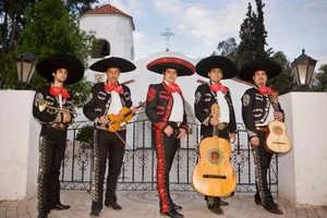 Serenata Messicana sotto casa tua - Mariachi Amor - 2