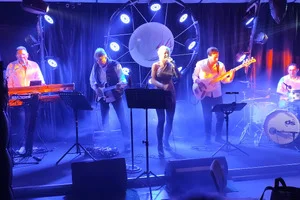 EUFORIA Live Group - Il Party Dance 70-80-90 che fa ballare le Piazze - 2