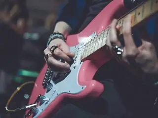 Fotografo Eventi – Concerti – Feste a Tema – Auto Statiche – Modelle Professioniste