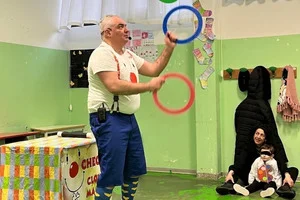 Mago Checco: Magia Comica, Giocoleria e Spettacoli per Bambini - 3