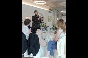 Magica artepoiana Martina & Andrea – Caricature, Magia & Selfie Mirror Experience - 9