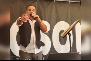 Le Note Sospese – Liscio, Balli di Gruppo & Revival Italiano