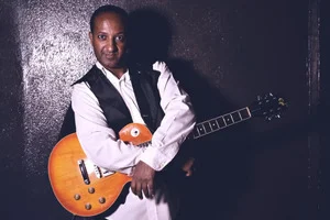 Israel Showman – Live Music & Dance: Funky, R&B e l'Energia di Michael Jackson