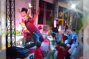 Cerimonie Indimenticabili con Spazzolino: Animazione, Show e Assistenza al Pasto