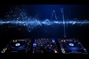 Roberto TagliaDJ & Luca Davanzo Service – Audio, Luci & Stage Professional Solutions - 3