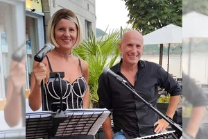 Nevertoolate Duo – Eleganza Pop e Raffinatezza Jazz