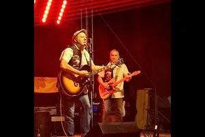 The Hot Rods - Band per rivivere il fascino del rock vintage - 4