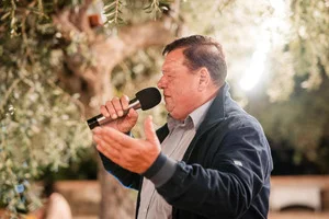 Pio – L'Anima della Festa: Dalla Lirica al Folk - 5