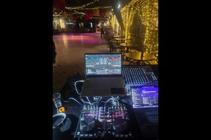 Disco Alfio DJ live show – L'Architetto delle Vibrazioni e del Ritmo