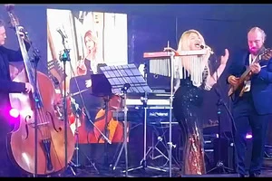 Carmen Bevilacqua Band – Raffinatezza Sonora e Atmosfere Evergreen