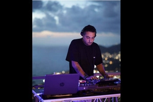 Cindy Event Planner – DJ & Music Experience - 4